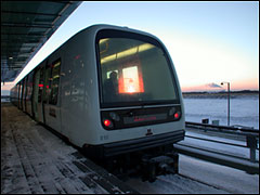 Metrotog på Vestamager, København, Foto: Helge Bay