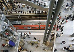 Et kik fra &oslash;verste niveau. Foto: AFP